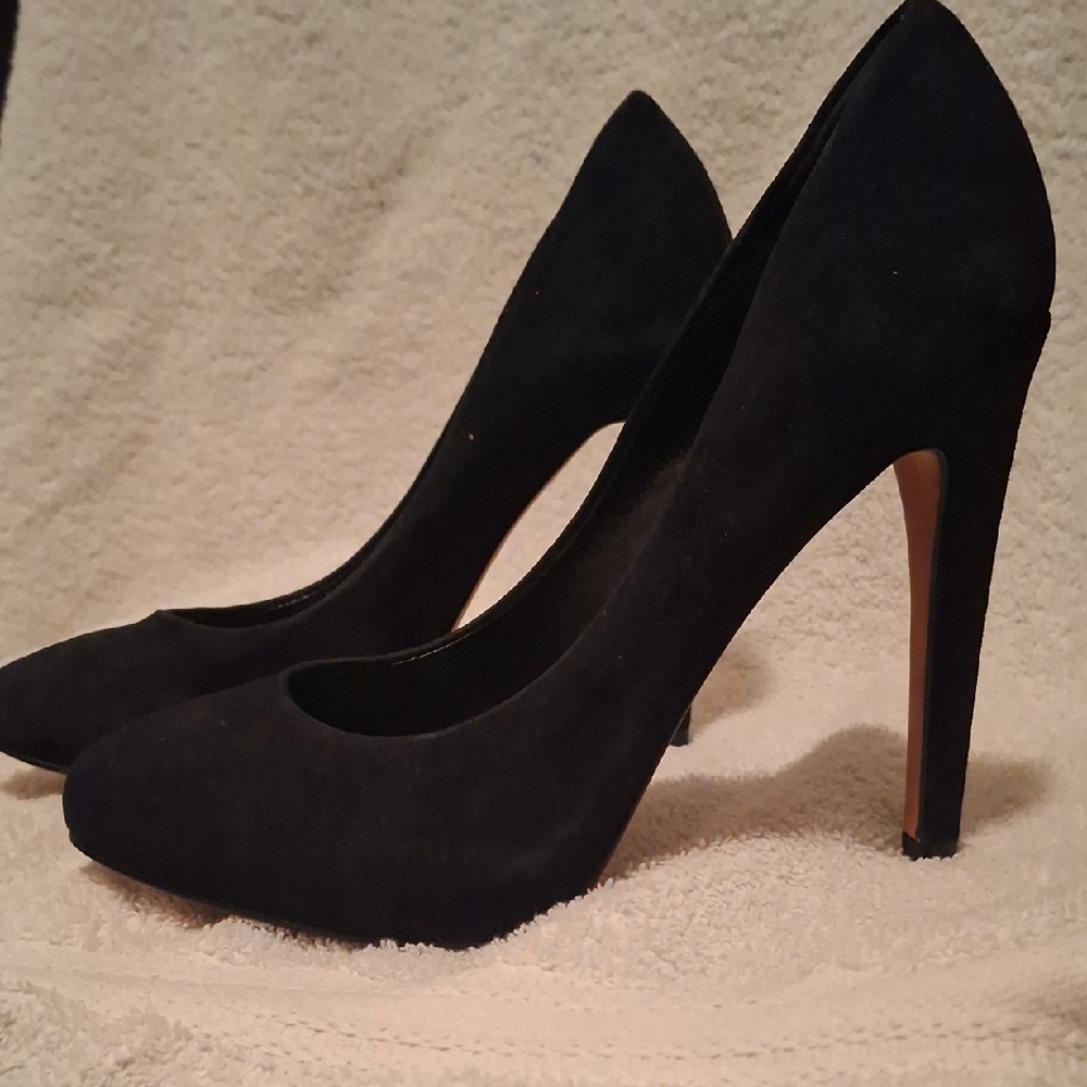 Dolce Vita Black Suede Heels‎